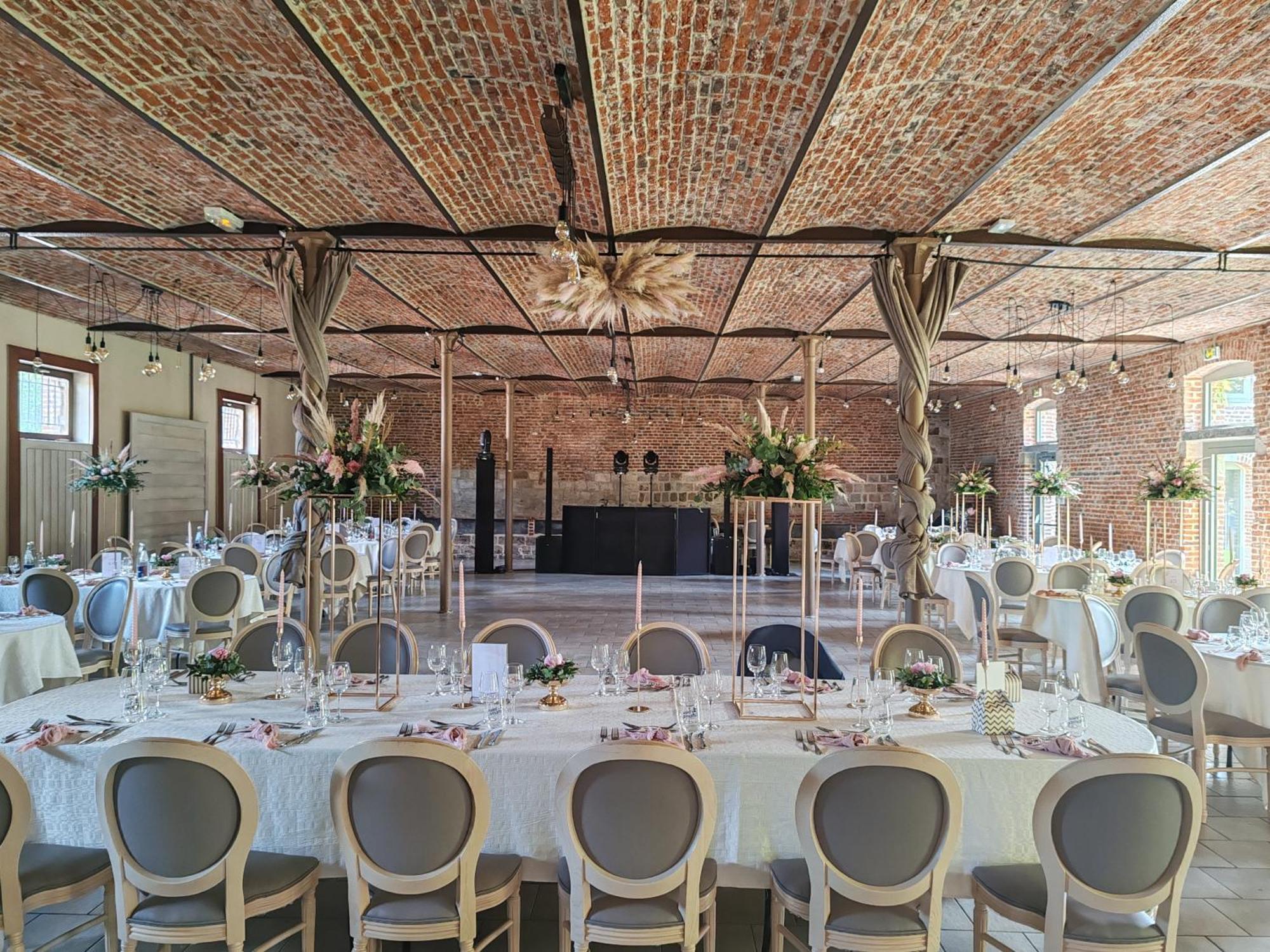 Logis-Hotel-Restaurant La Gentilhommiere Artres Kültér fotó