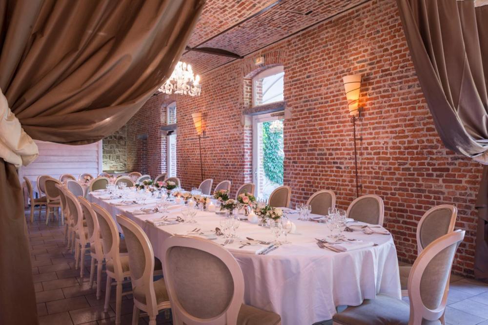 Logis-Hotel-Restaurant La Gentilhommiere Artres Kültér fotó
