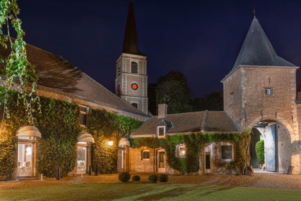 Logis-Hotel-Restaurant La Gentilhommiere Artres Kültér fotó